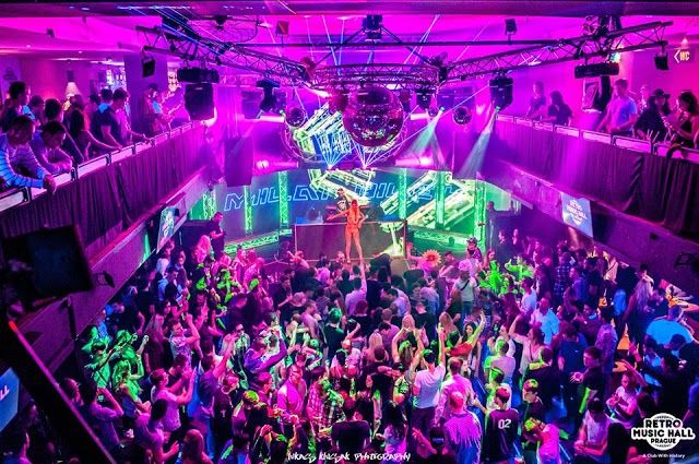 Retro Music Hall