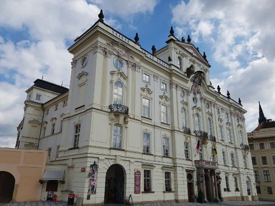 Šternberský palác